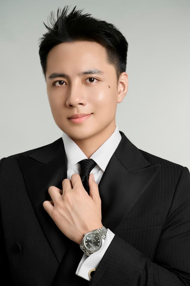 Đỗ Hải Vương Nam là ai? – Founder Vương Kim Bảo: Kiến Tạo Di Sản Phong Thủy Ứng Dụng & Trang Sức Việt Nam